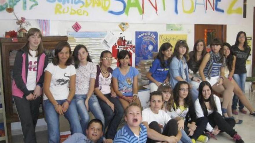 Jóvenes participantes en el programa «Construyendo mi futuro» organizado en Santibáñez.