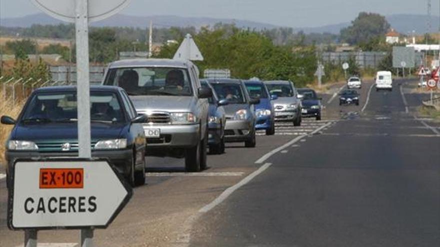 10.045 firmas piden la autovía Cáceres-Badajoz