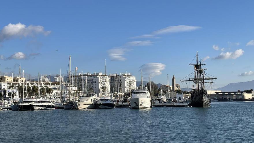 La Junta lanza un mensaje de tranquilidad a usuarios de amarres y titulares de negocios del puerto de Estepona