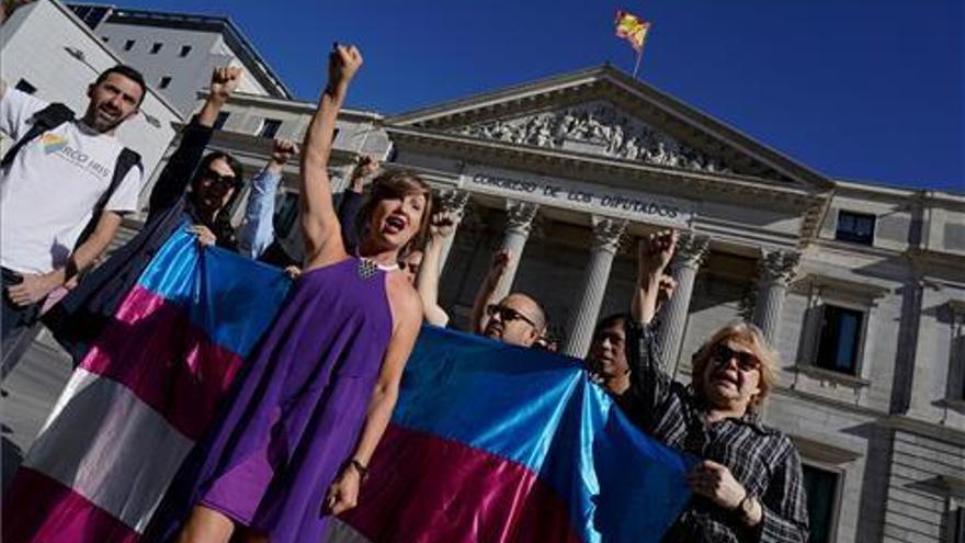 Plasencia se suma a la celebración del Día Internacional de la Memoria Trans