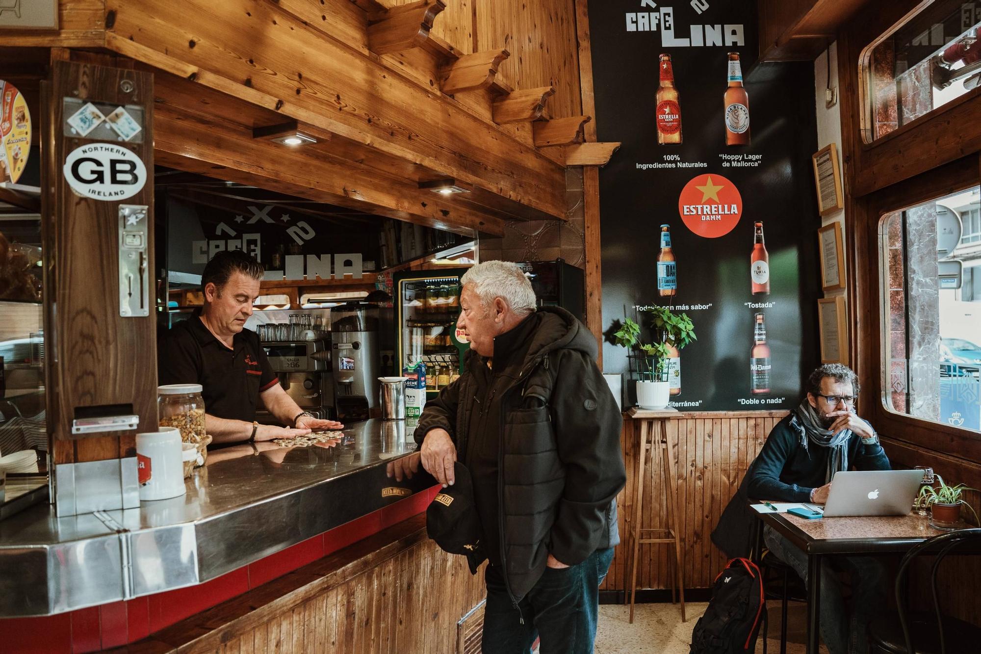 FOTOS | Más que un bar normal: El Café Lina en Palma