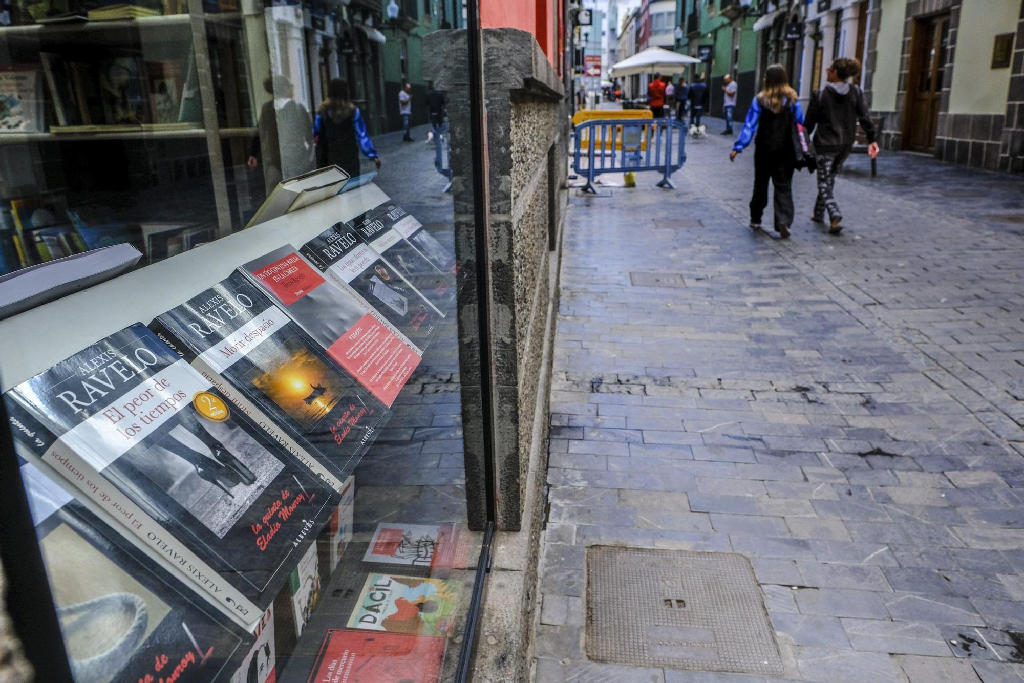 Libros de Alexis Ravelo en la Librería del Cabildo de Gran Canaria