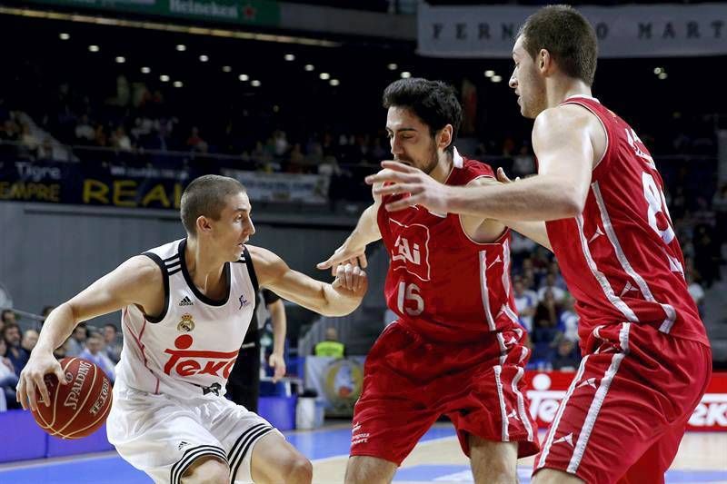 Fotogalería del partido de cuartos de la Copa entre el CAI  y el Madrid