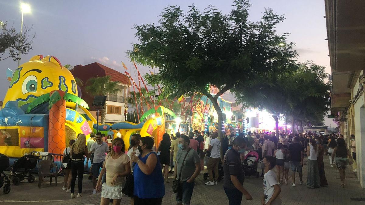 El recinto registró un buen ambiente durante toda la tarde noche de ayer.