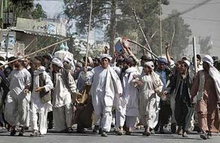 Nueve muertos en el segundo día de protestas en Afganistán contra la quema del Corán