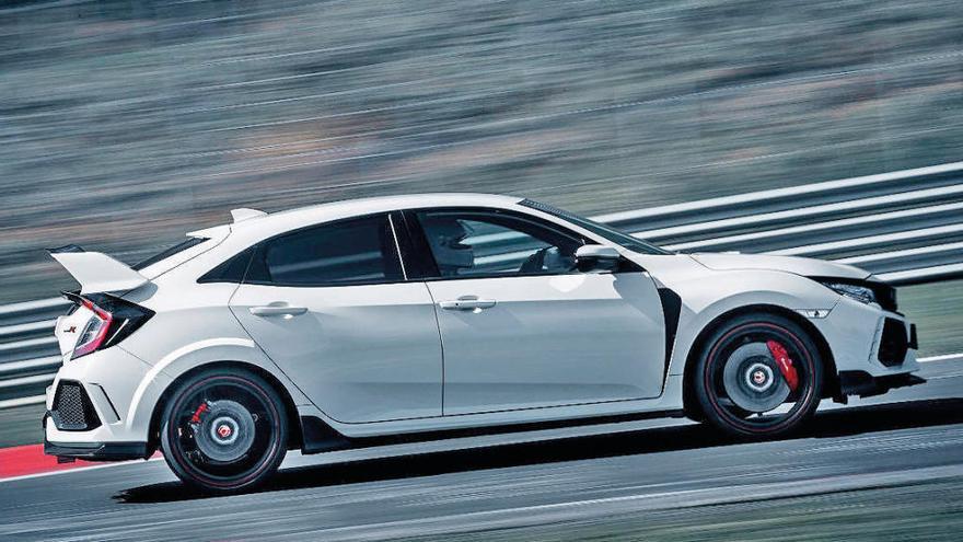 L&#039;Honda Civic Type R al circuit de Nürburgring