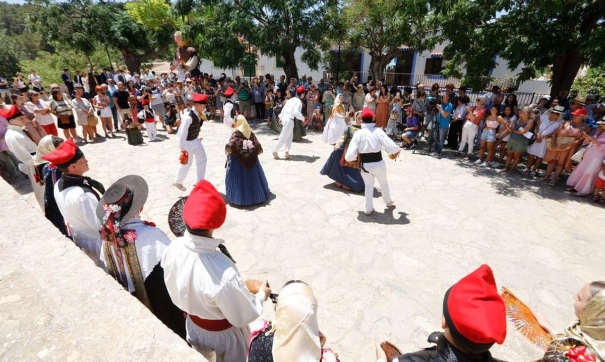 Mañana llegan las tradiciones en el día de Sant Joan. | | DANIEL ESPINOSA