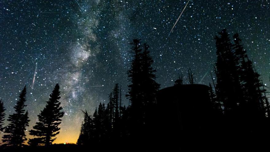 La lluvia de perseidas se verá este domingo en su apogeo.