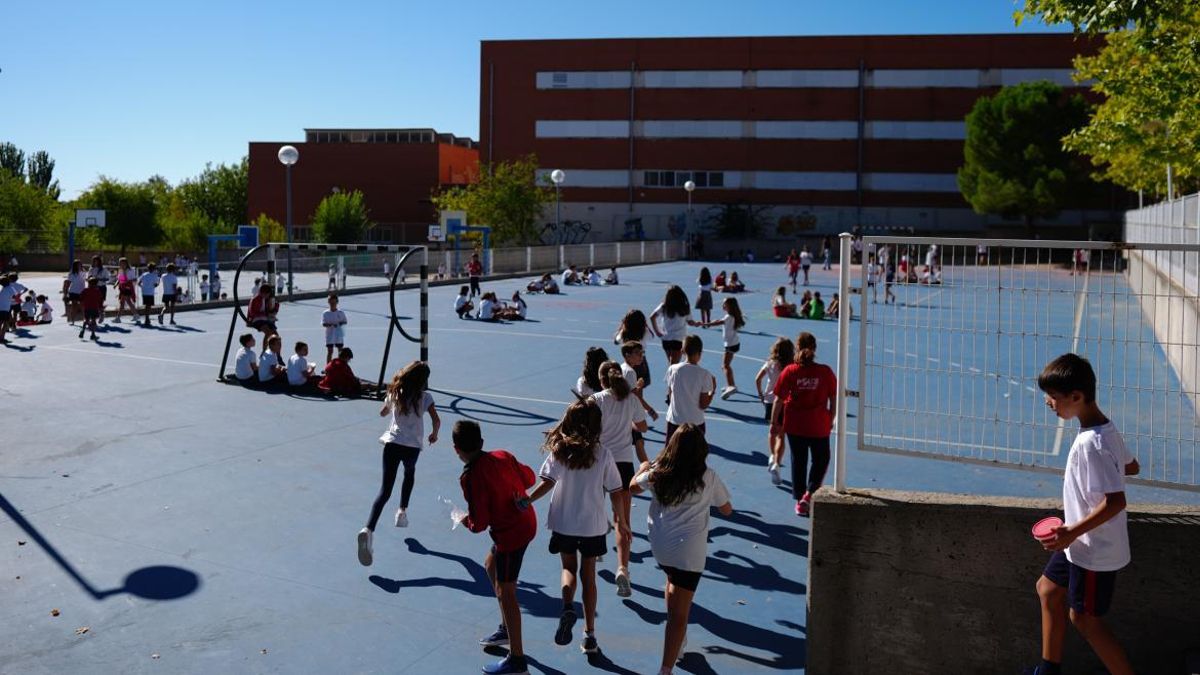 Los patios de los colegios estarán abiertos para todos los chavales del municipio, no sólo para los alumnos.