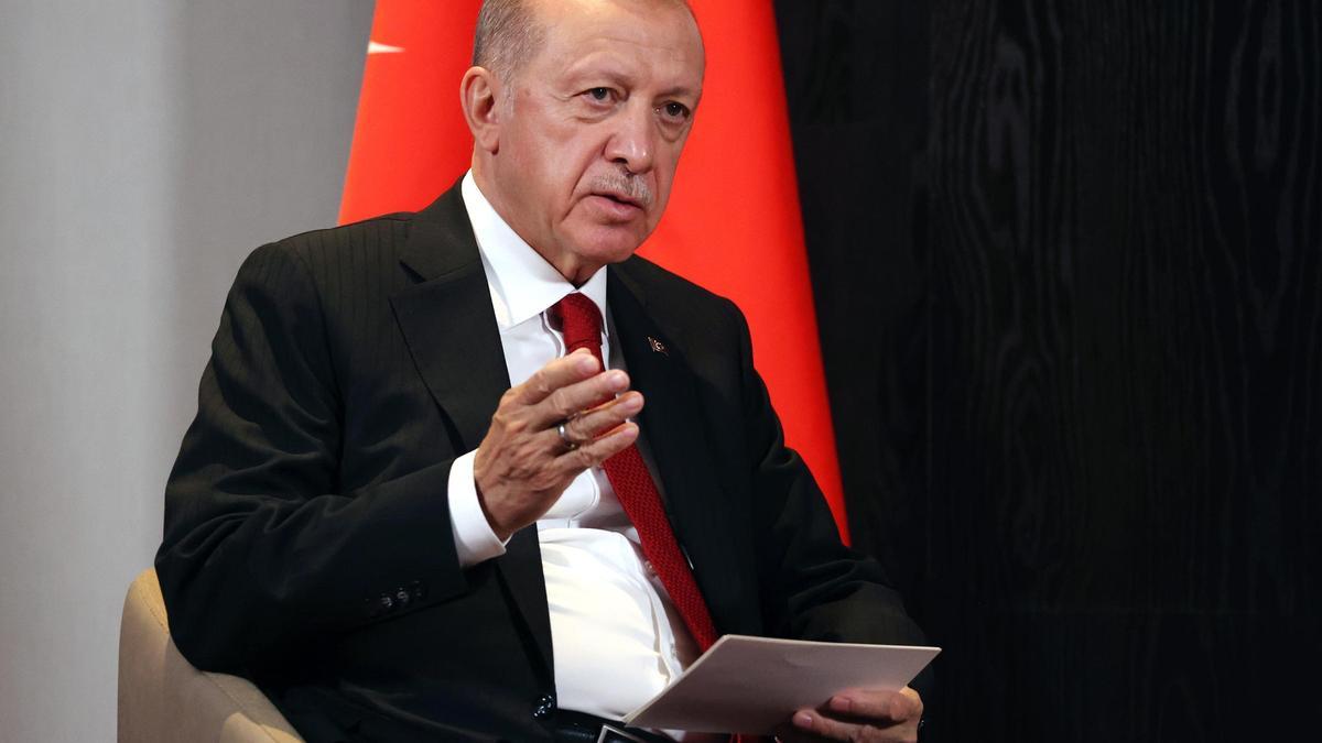 Erdogan asegura que aceptará el resultado si pierde las elecciones este domingo