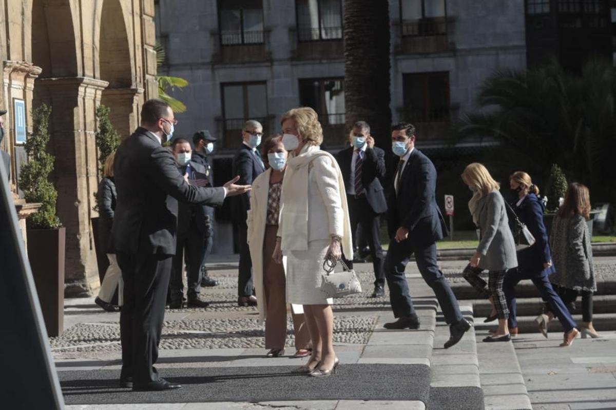 Llega la Reina Sofía para asistir a los "Princesa" Llega la Reina Sofía para asistir a los "Princesa"