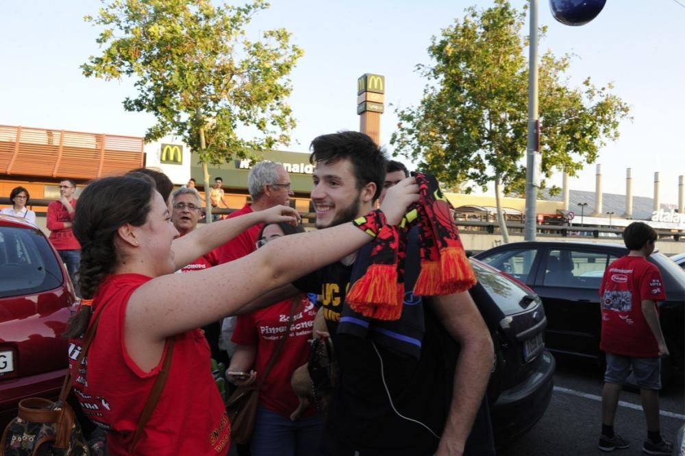 Llegada del UCAM Murcia CB a Murcia