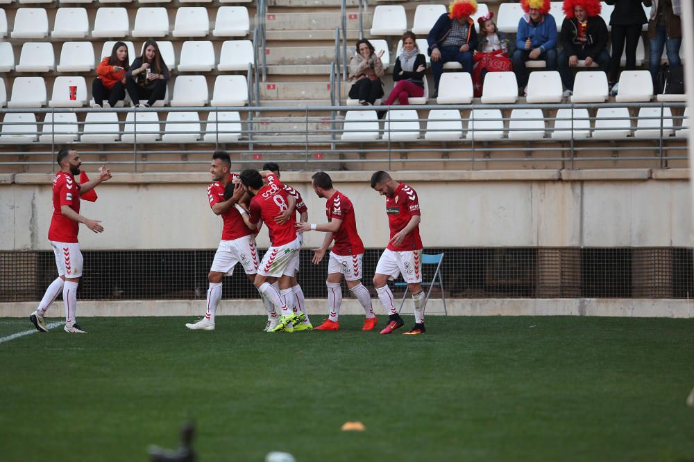 Partido entre el Real Murcia y el Recreativo