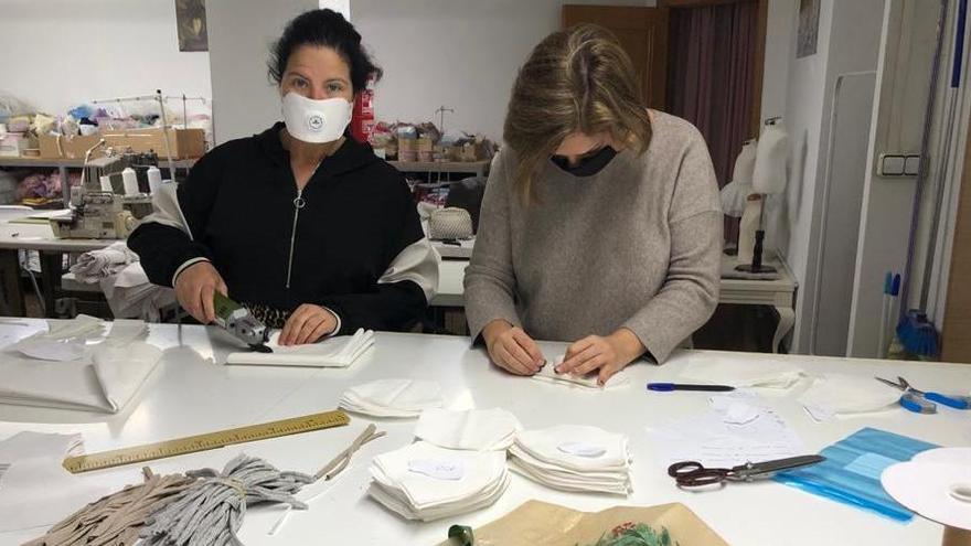 De hacer moda infantil a mascarillas en Beniparrell