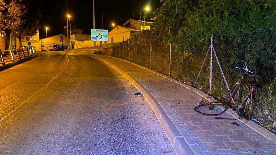 Lugar donde se produjo el atropello del coche al ciclista, en Molina de Segura.