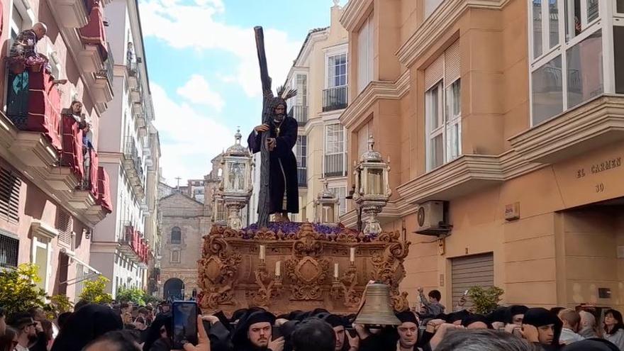 El Redentor del Mundo de Mediadora avanza por calle Ancha del Carmen