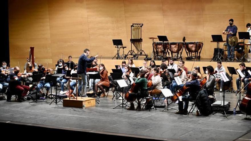 Ensayo de la Orquestra Sinfónica de Pontevedra. |   // RAFA VÁZQUEZ