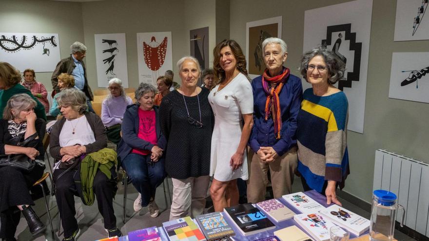 Homenaje póstumo de las feministas a la escritora Carmen Gómez Ojea