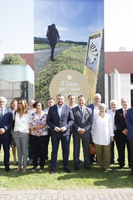 Visita institucional de Adrián Barbón en la FIDMA