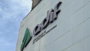 Adif activa 14 milions d’euros per pal·liar els robatoris de coure