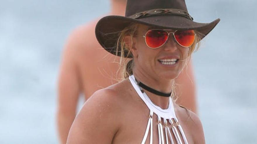 Britney Spears, a punt de morir ofegada a Hawaii