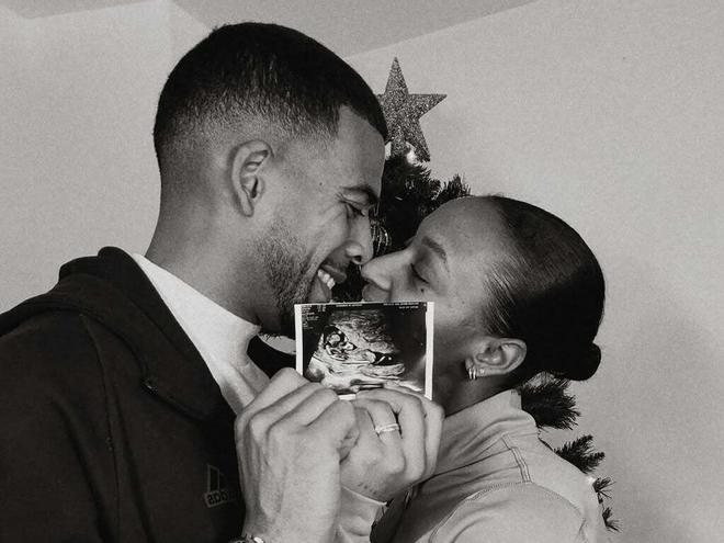 El 'bebé arcoíris' de Ana Peleteiro y Benjamín Compaoré llega al mundo