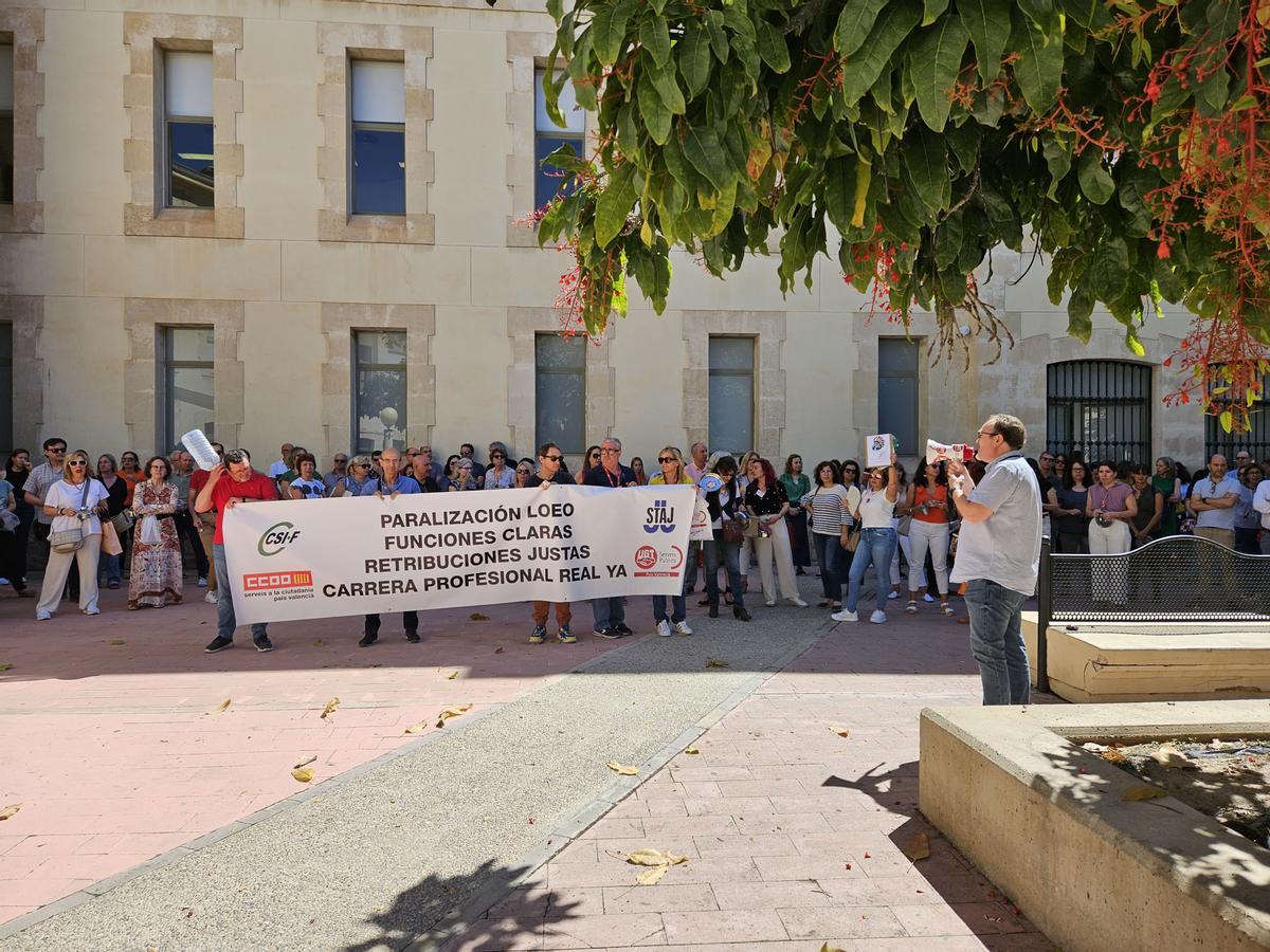 Protesta en el Palacio de Justicia de Alicante.
