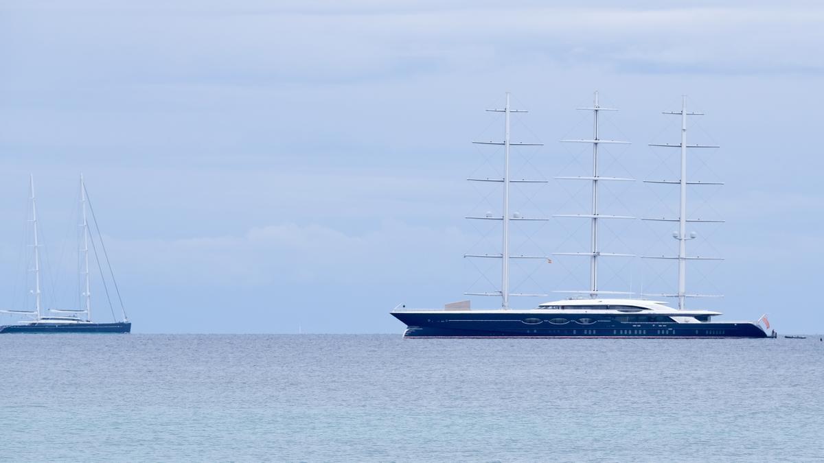 Las fotos del Black Pearl en Palma, el supervelero más avanzado del mundo