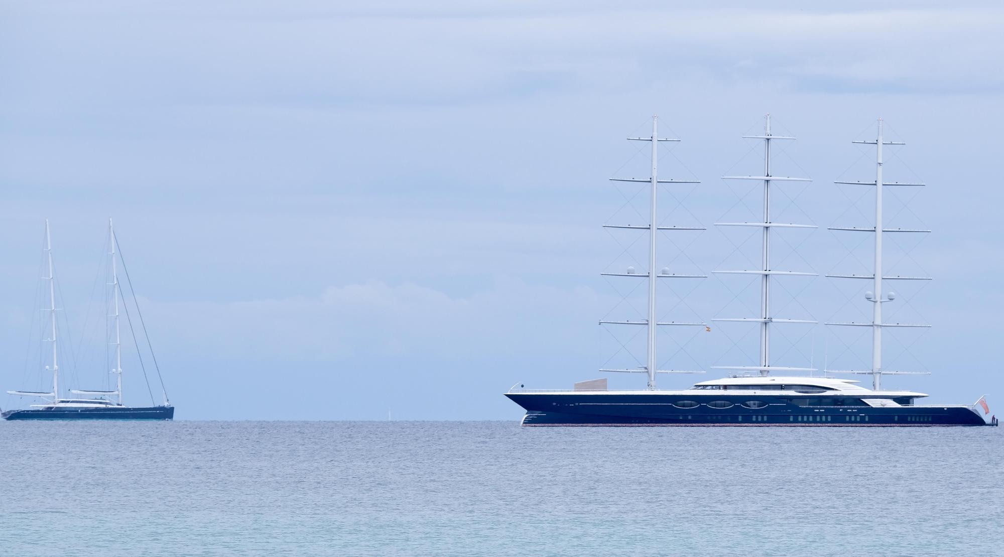 Las fotos del Black Pearl en Palma, el supervelero más avanzado del mundo