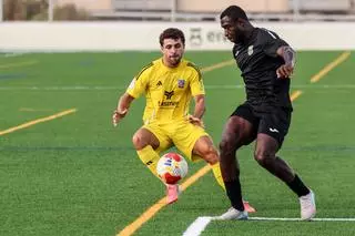 La Peña Deportiva no consigue pasar del empate ante un aguerrido Yeclano