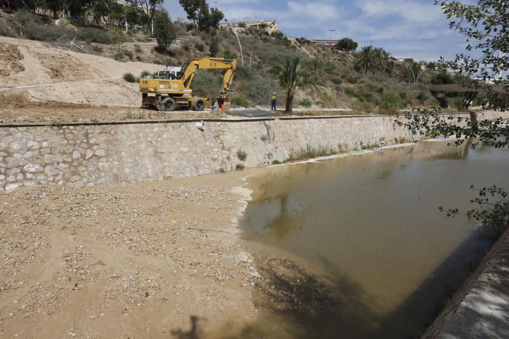 El estado del Vinalopó tras una fuga de agua