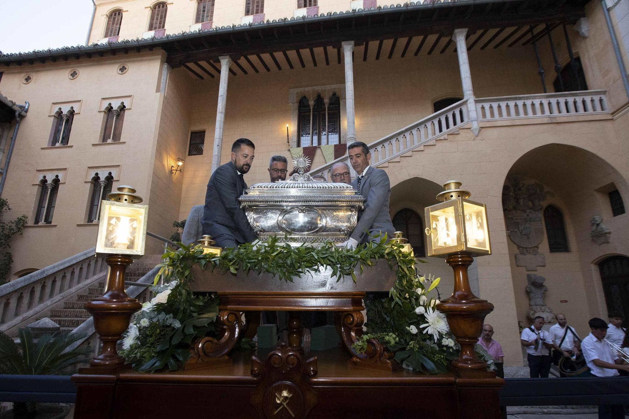 Así ha recibido Gandia las reliquias del patrón San Francisco de Borja