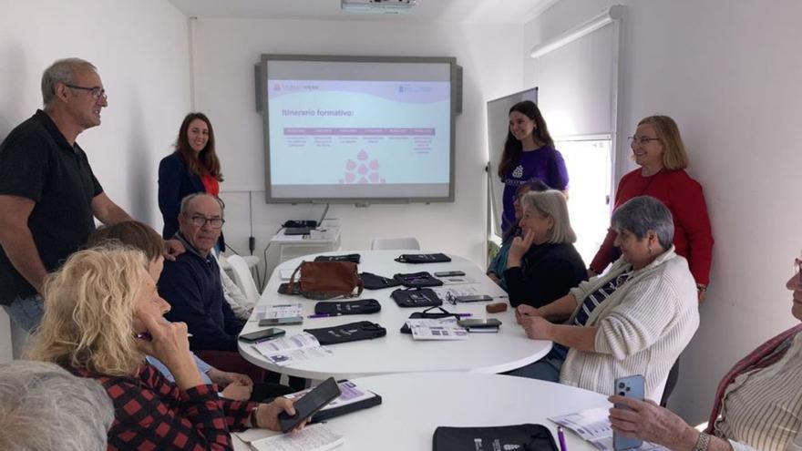 Manejo de «apps» para mayores en Nigrán |