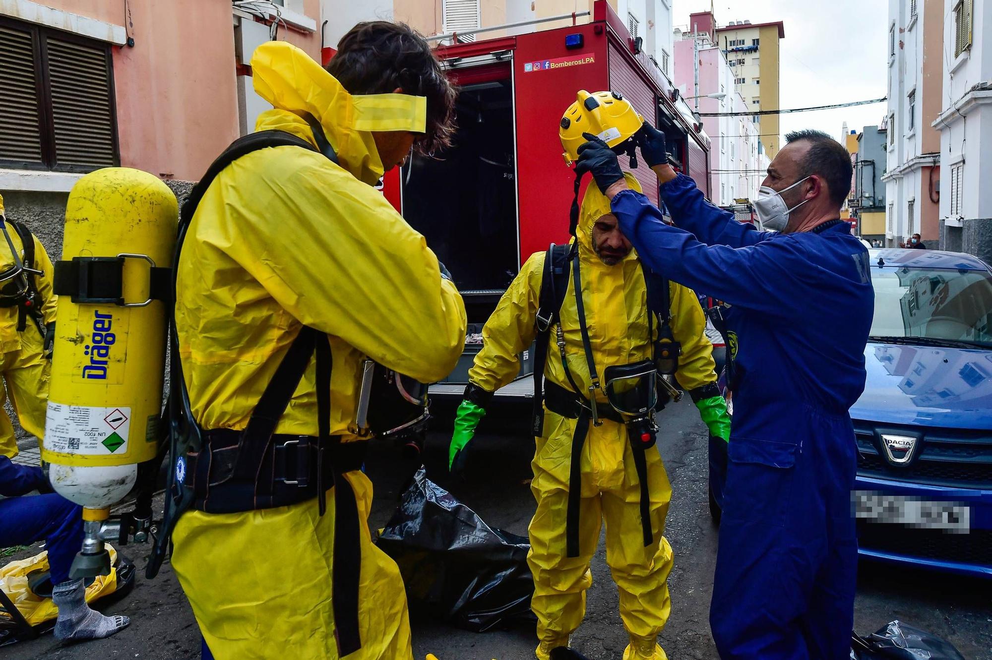 Hallan el cadáver de una mujer rodeado de basura en Schamann