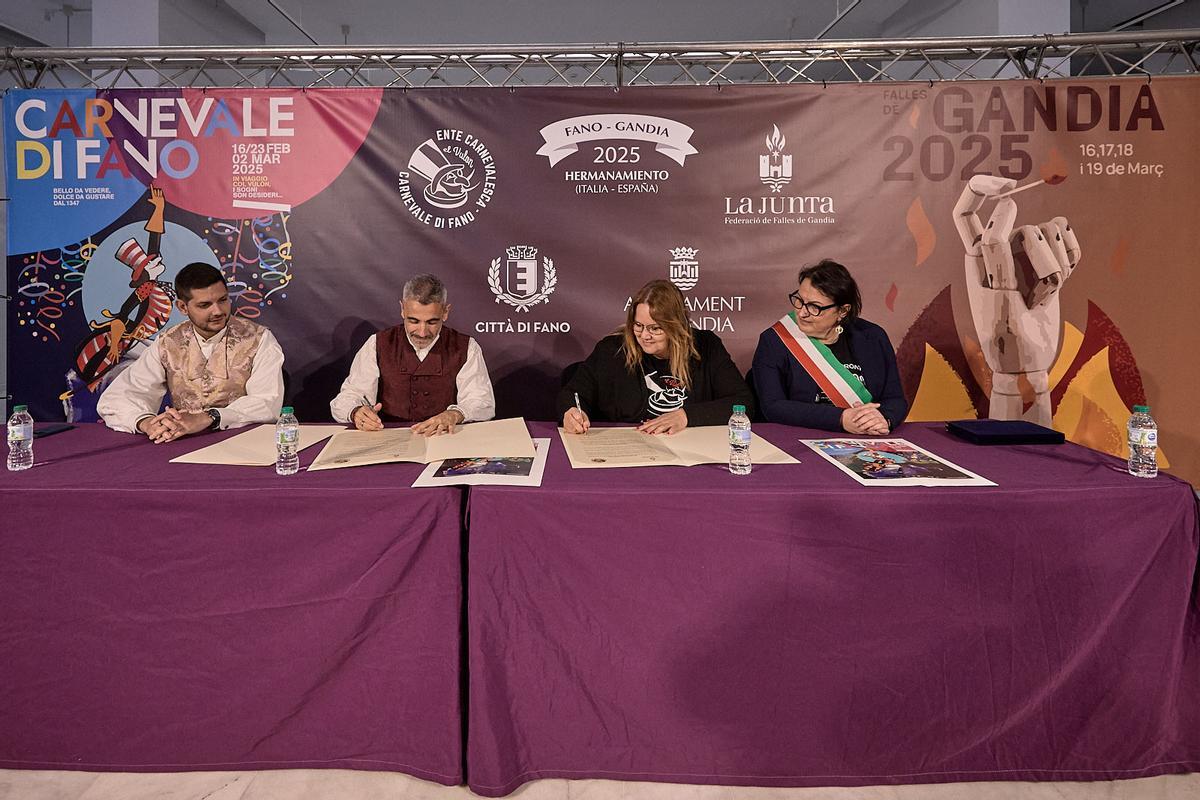 La imagen de la firma del Acuerdo de Amistad