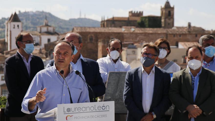 Laureano León volverá a presidir el PP con el ánimo de recuperar la alcaldía de Cáceres