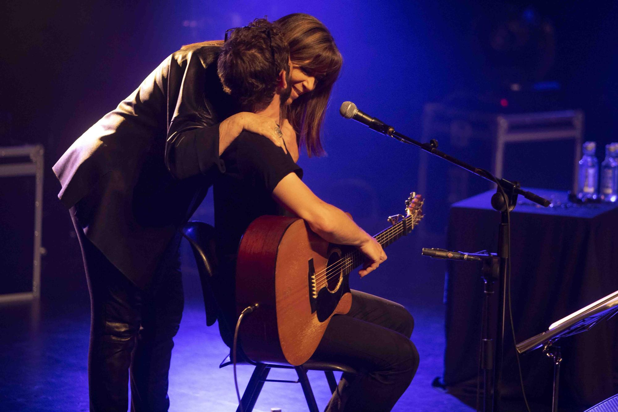 Así fue la actuación de María del Mar Bonet y Borja Penalba en el Gran Teatre de Xàtiva