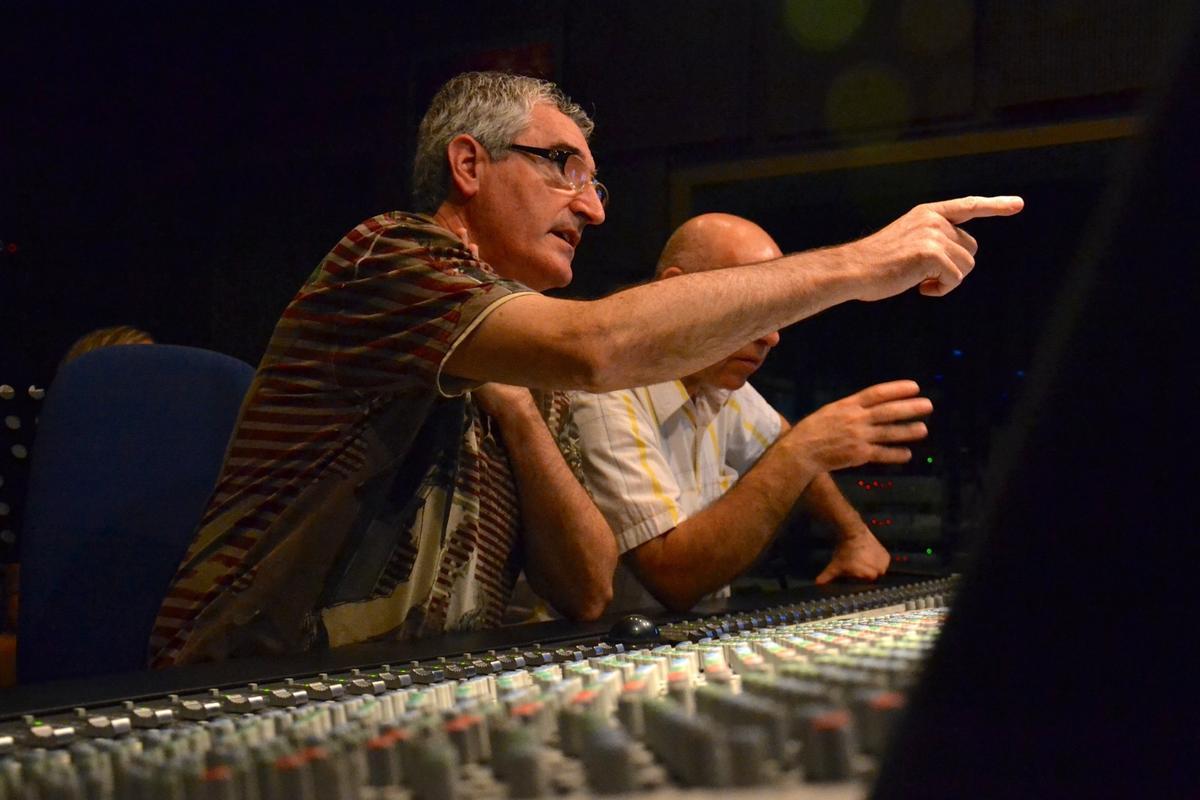 Luis Ivars, durante la grabación del disco