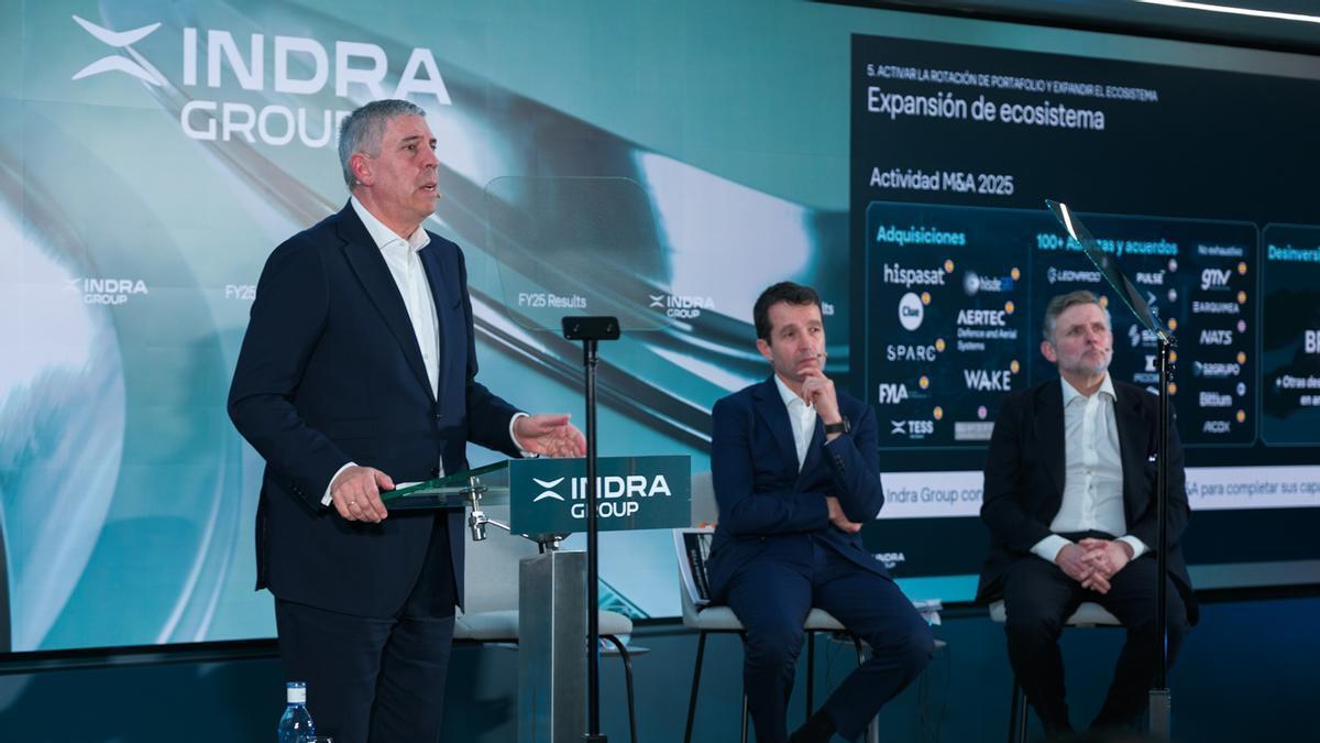 Defensa rechaza suspender el megacontrato de artillería de 7.240 millones adjudicado a Indra y Escribano (EM&E)