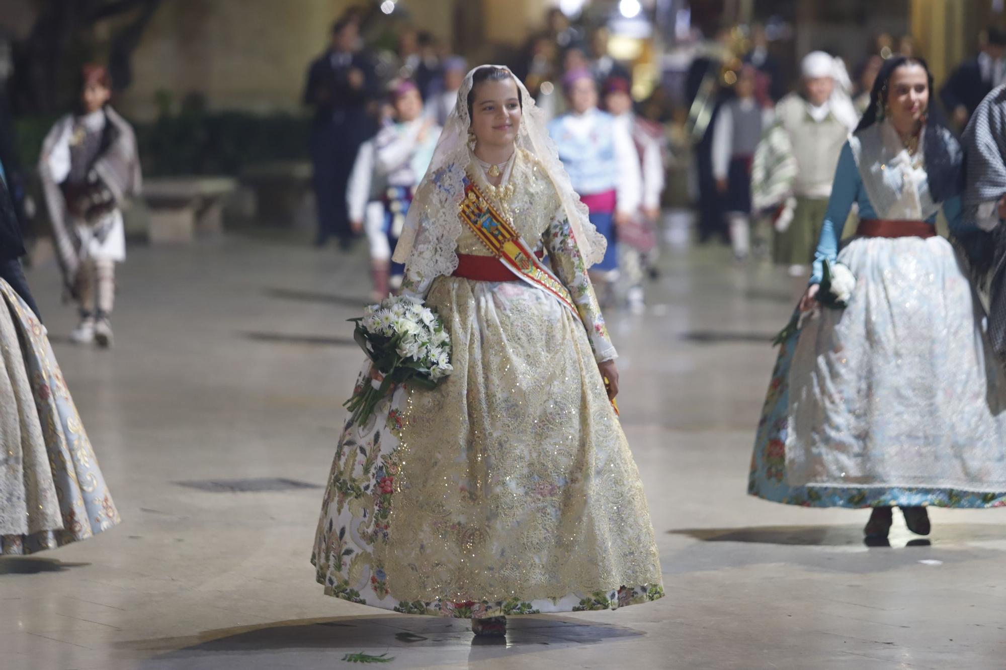 Las falleras mayores de las comisiones en la Ofrenda del 18 de Marzo (y II)