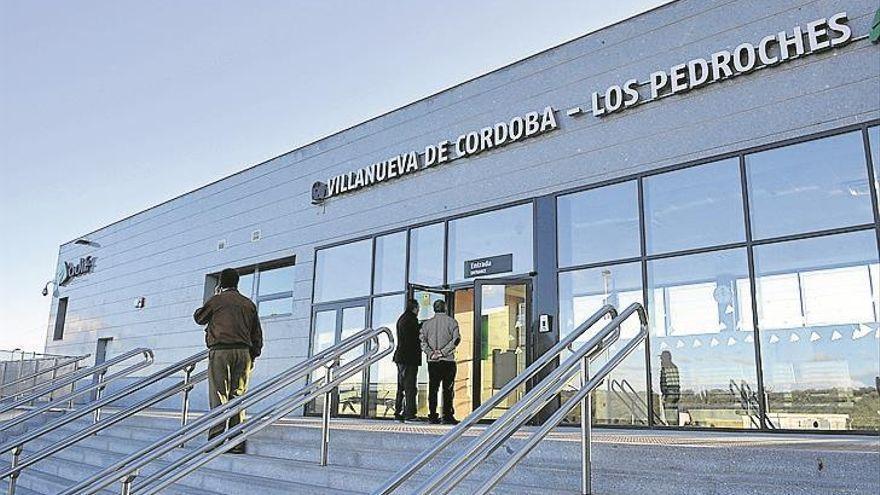 Exterior de la estación de Villanueva de Córdoba-Los Pedroches.