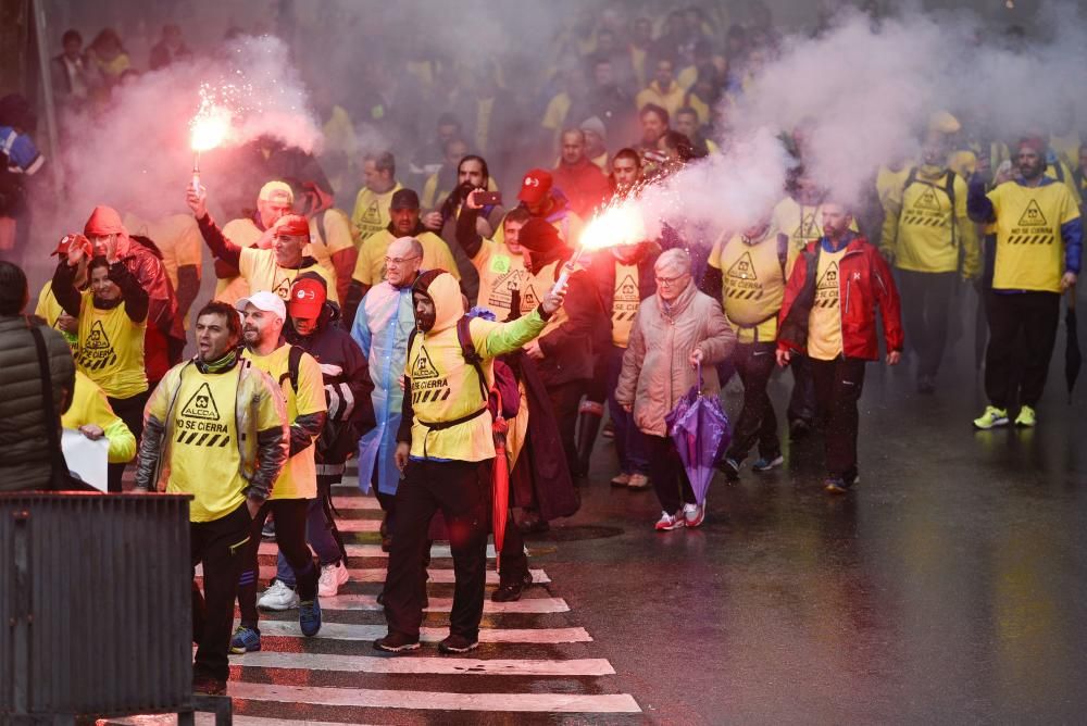 Marcha de trabajadores de Alcoa entre Avilés y Oviedo