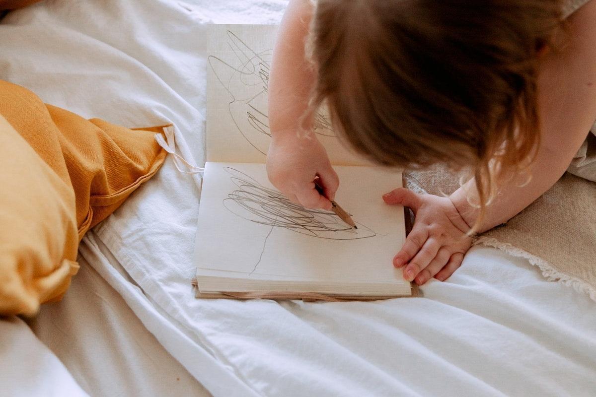 Los niños zurdos pueden ser ambidiestros.