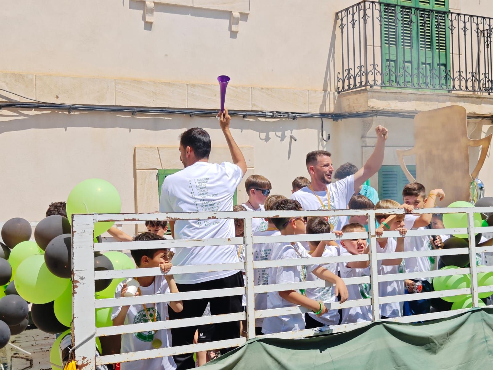 Fotos | La celebración del campeonato de liga de Prebenjamines y Benjamines del Petra, en imágenes
