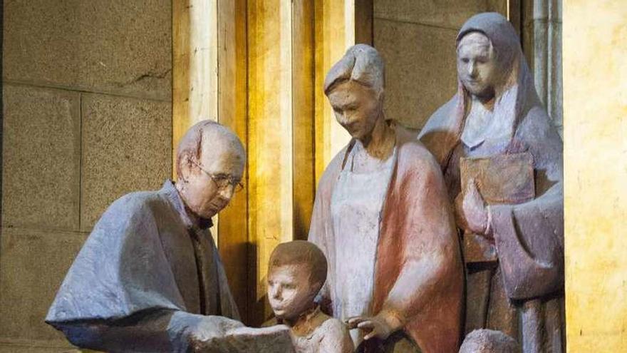 Escultura de Faustino Míguez en la catedral de Ourense.