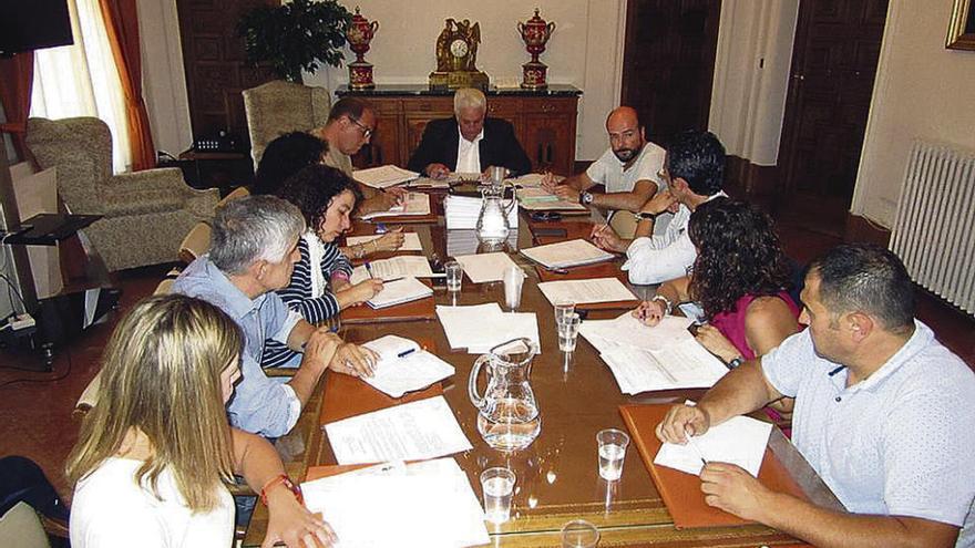 Comisión de Desarrollo Económico celebrada en el Ayuntamiento de Zamora.