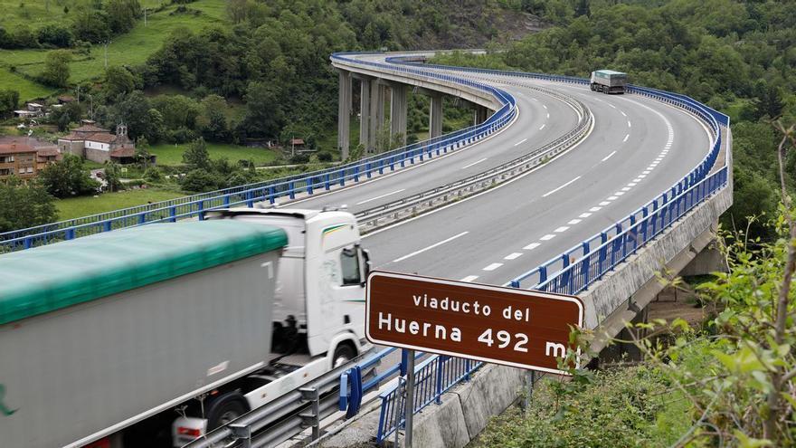 El Ministerio de Hacienda faculta a  Lena a cobrar 600.000 euros de IBI por la autopista del Huerna