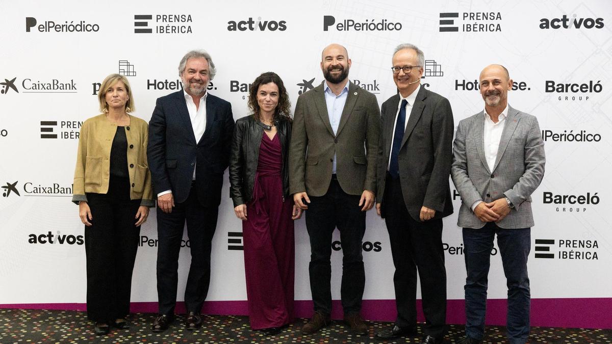 América Matas, Rafael Bover,  Co-Founder &amp; COO de Hotelverse, Rosario Sánchez, secretaria de Estado de Turismo, Joan Trian Riu, director financiero del grupo Riu Hotels &amp; Resorts, Simón Pedro Barceló, copresidente de grupo Barceló, y Sebastián Oliver, gerente de Diario de Mallorca