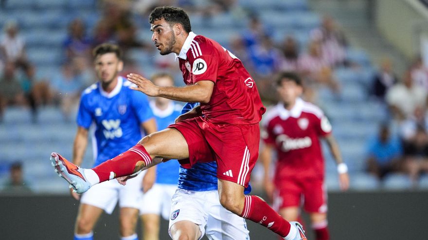 Isaac Romero en el último amistoso ante el Sunderland AFC.