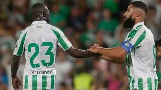 Tres días para LaLiga... ¡y el Betis tiene 10 jugadores inscritos!